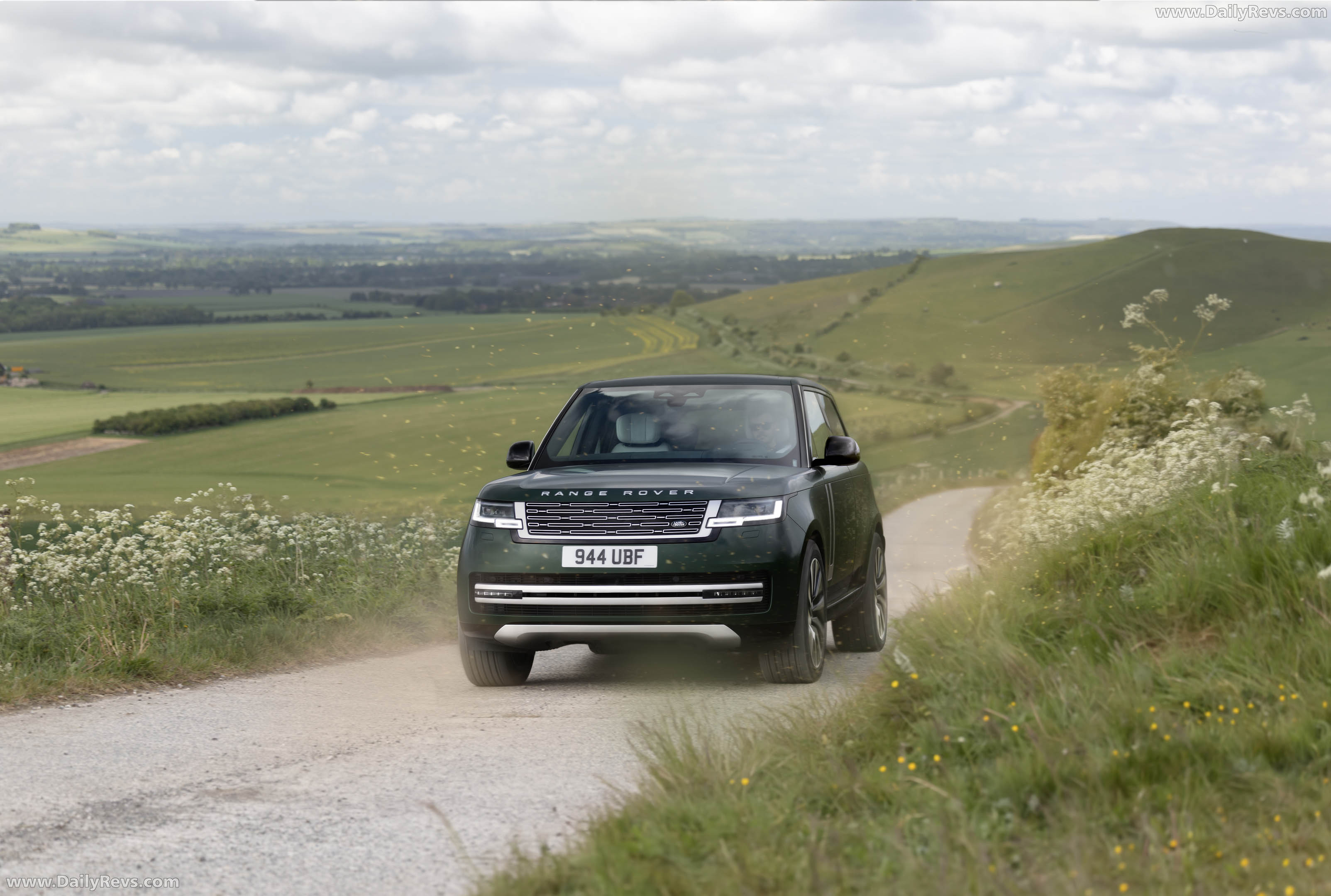 2027 Land Rover Range Rover Electric Front View